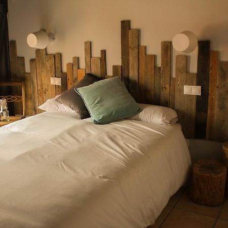 Hostal Royuela エクステリア 写真