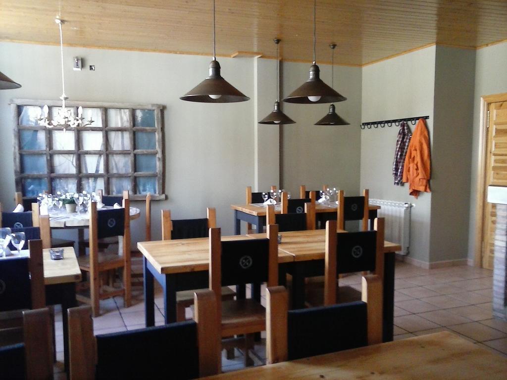 Hostal Royuela エクステリア 写真
